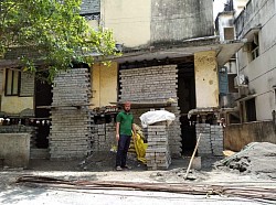 Building lifting